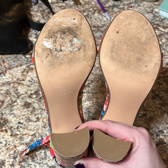 Steve Madden floral heels - Picture 5 of 6